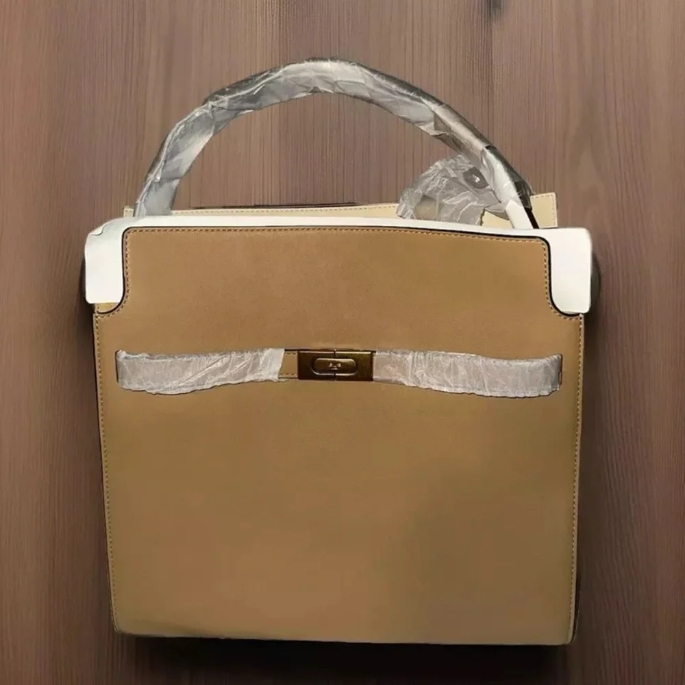 Tory Burch Lee Radziwill Beige